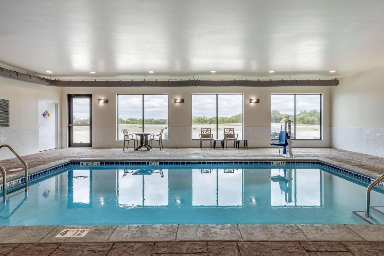 Mainstay Suites Waukee-West Des Moines Exterior foto